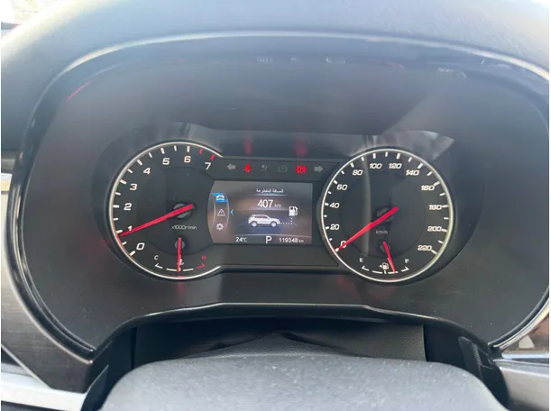 Car image 18
