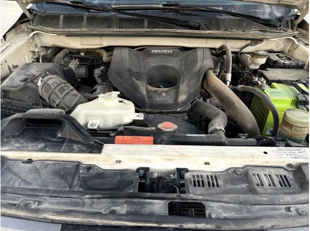 Car image 23