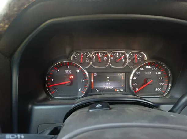 Car image 19