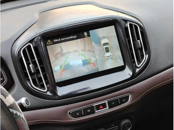 Car image 32