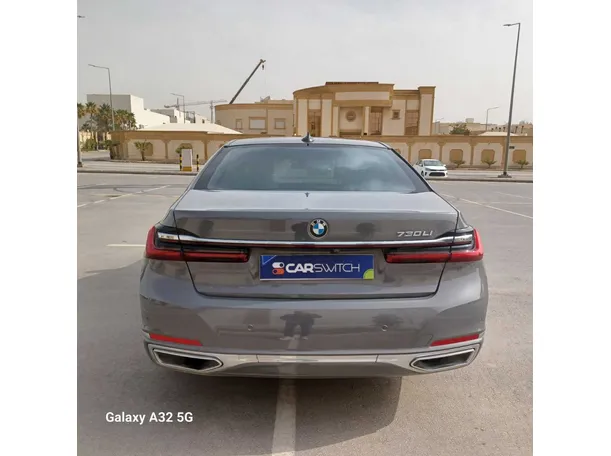 Car image 6