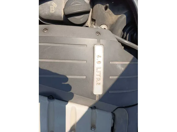 Car image 46