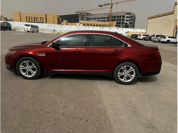 Car image 8