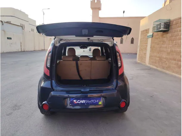 Car image 24