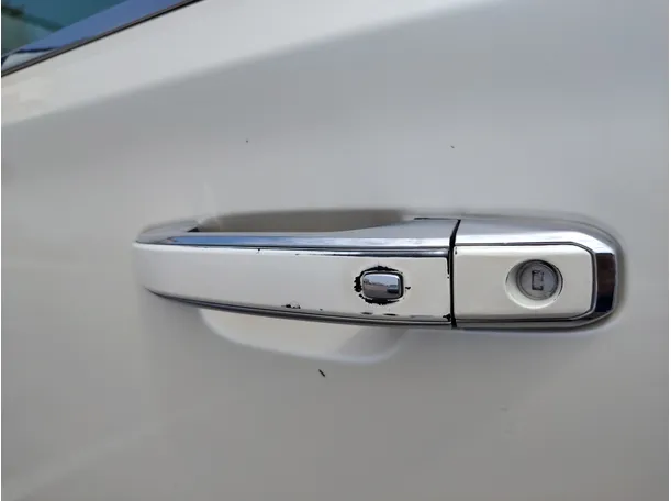 Car image 36