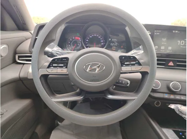 Car image 21