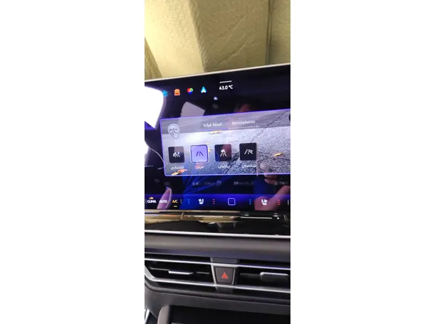 Car image 33