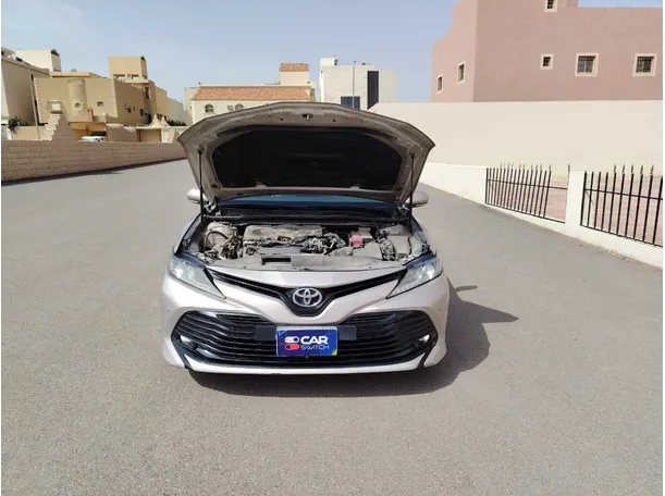 Car image 32