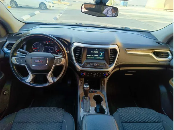 Car image 17