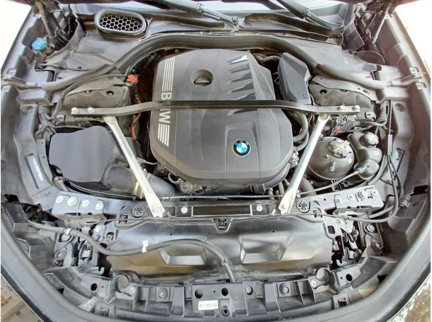 Car image 21