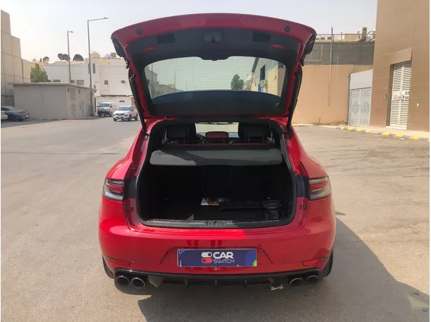 Car image 29