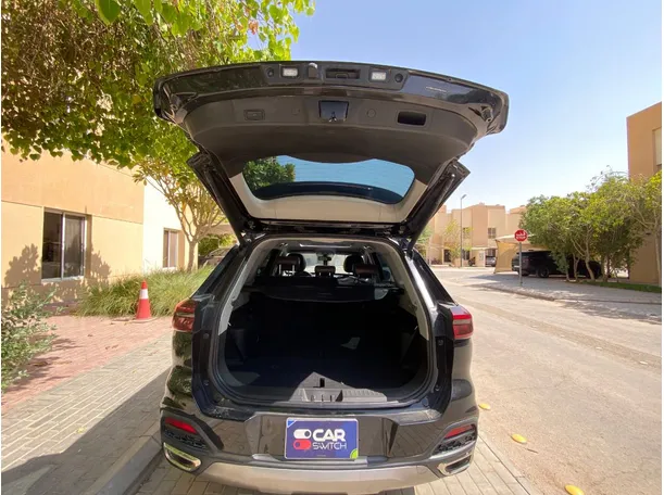Car image 21