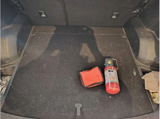 Car image 34