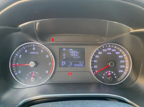 Car image 17