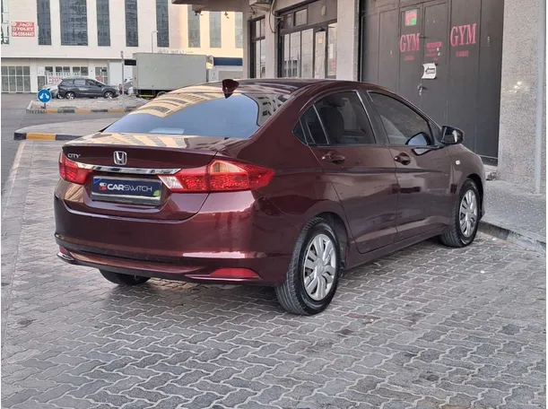 Car image 5