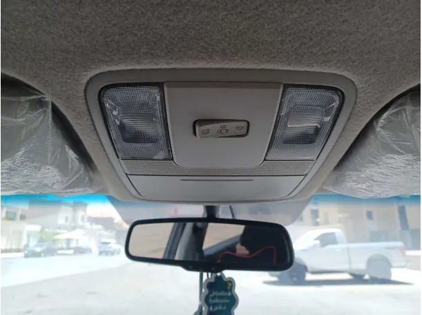 Car image 22