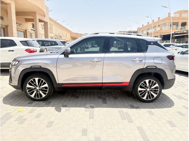 Car image 8