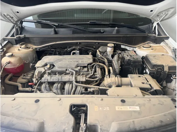Car image 16