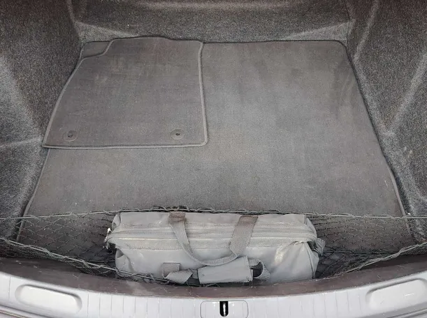 Car image 29