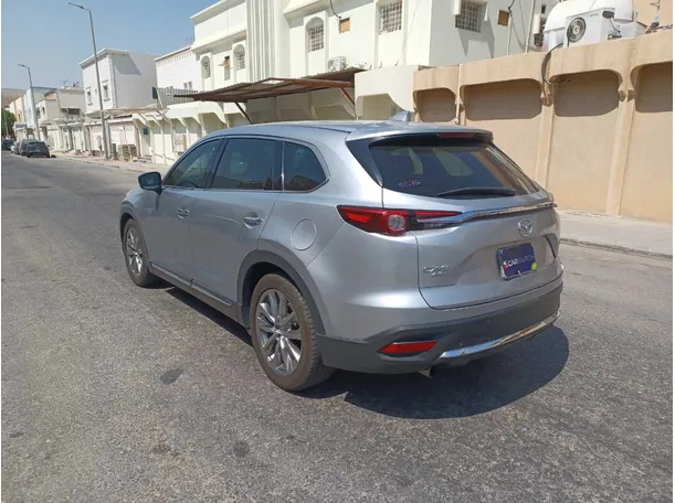 Car image 7