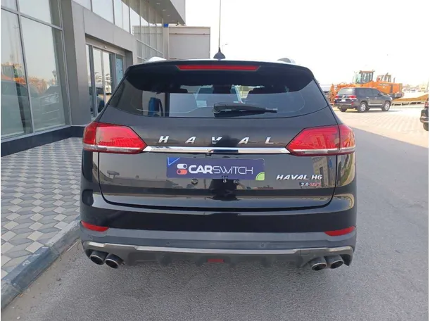 Car image 6