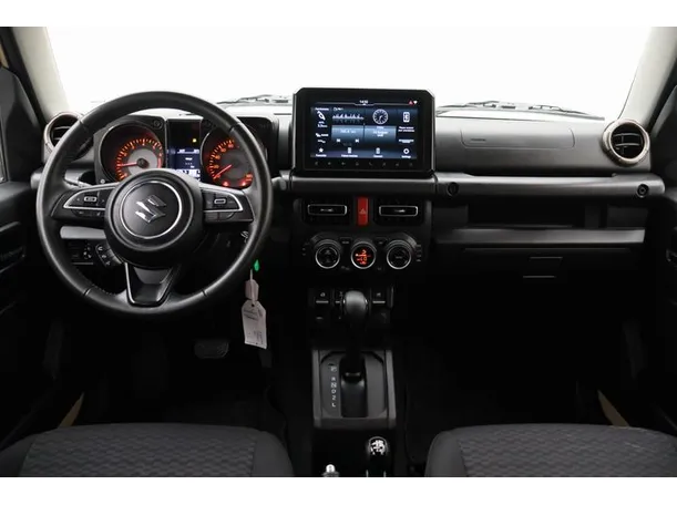 Car image 14