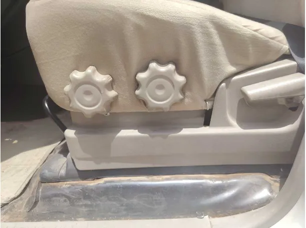 Car image 28