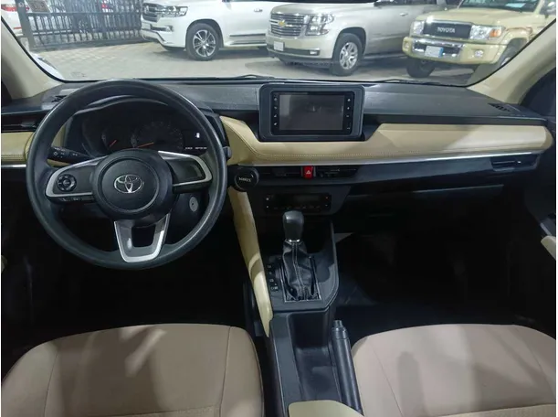 Car image 21