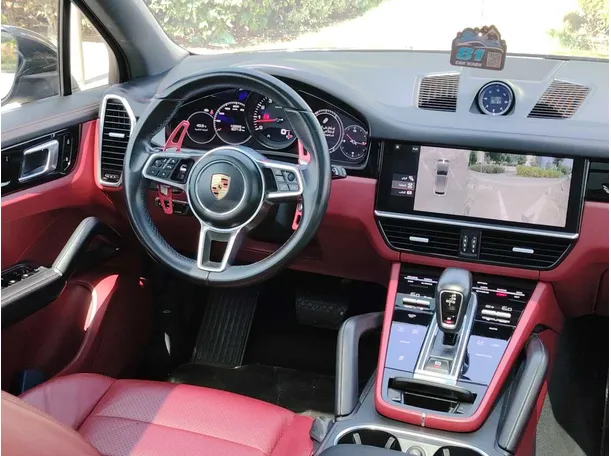 Car image 25