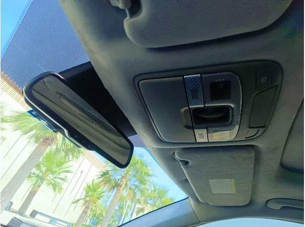 Car image 36