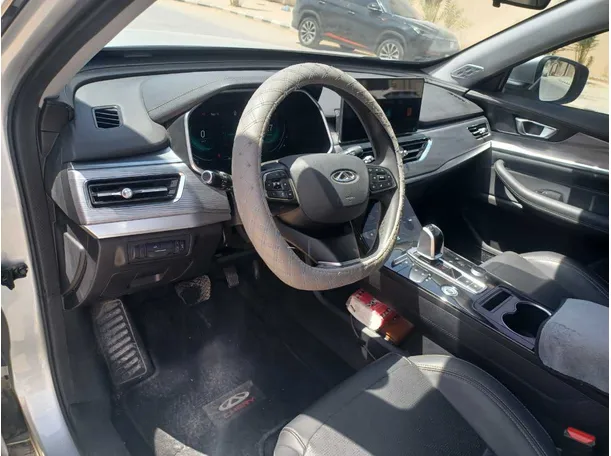 Car image 11