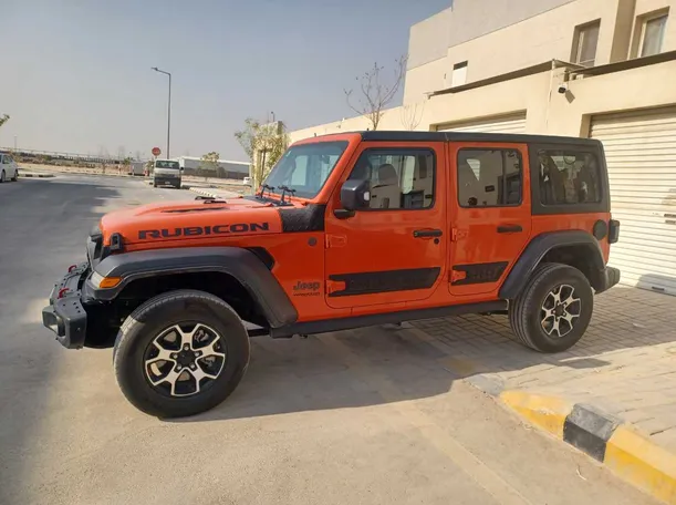 Car image 8