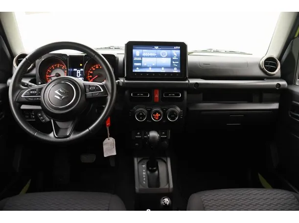 Car image 14