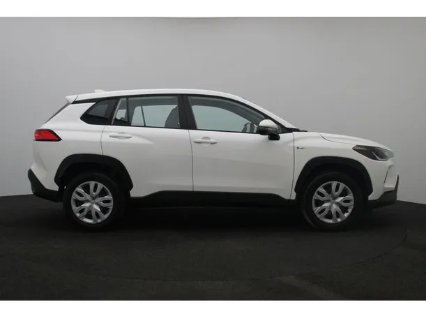 Car image 13