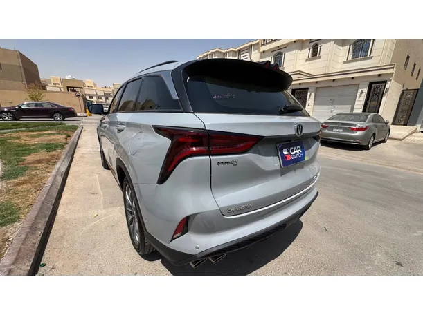 Car image 7