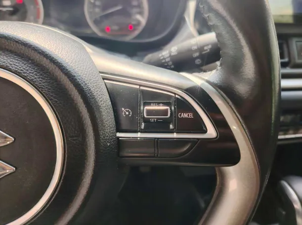 Car image 34