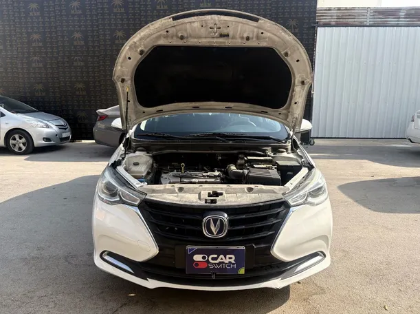 Car image 25