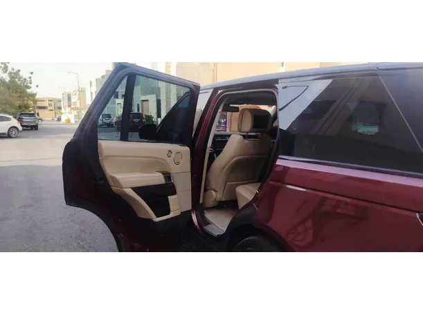 Car image 8