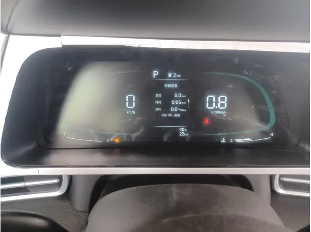 Car image 17