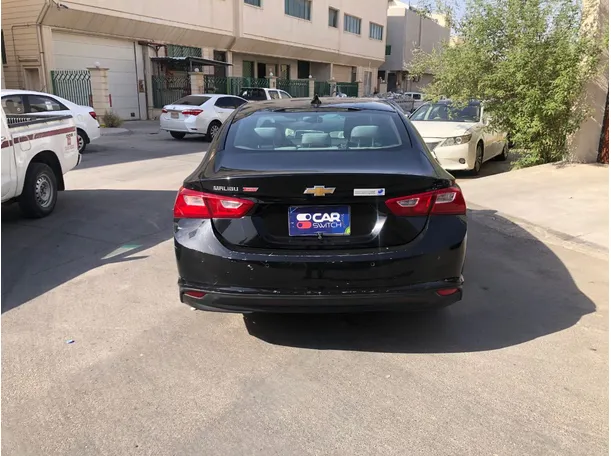 Car image 6