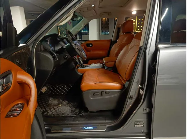Car image 15