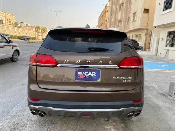 Car image 6