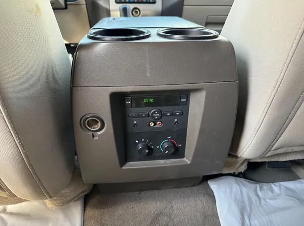 Car image 23
