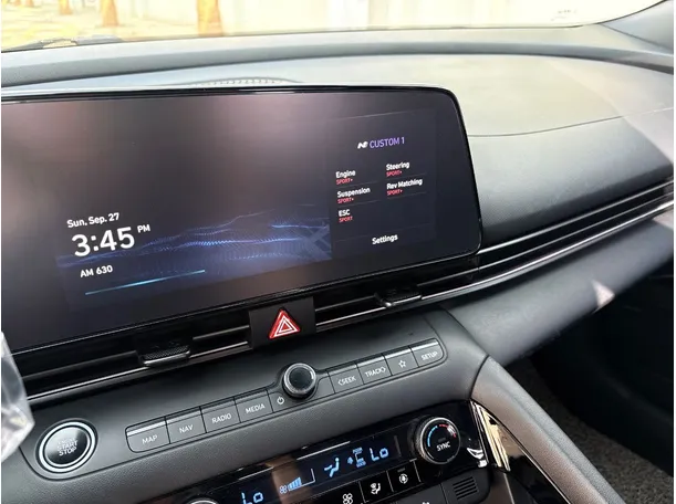 Car image 21