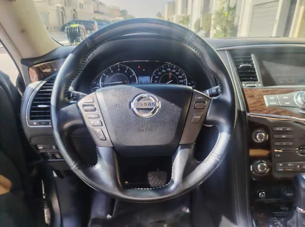 Car image 24