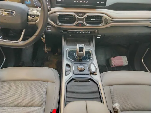 Car image 21