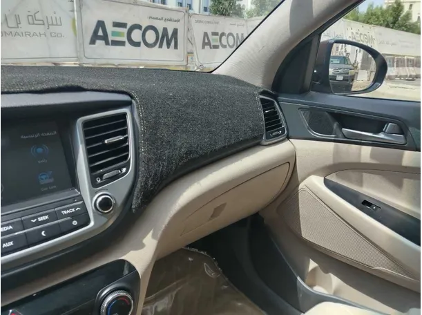 Car image 27