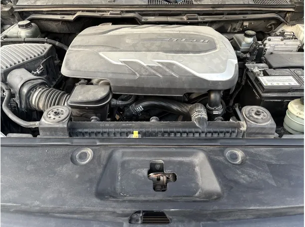 Car image 25