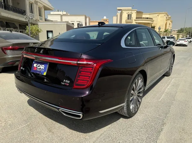 Car image 5