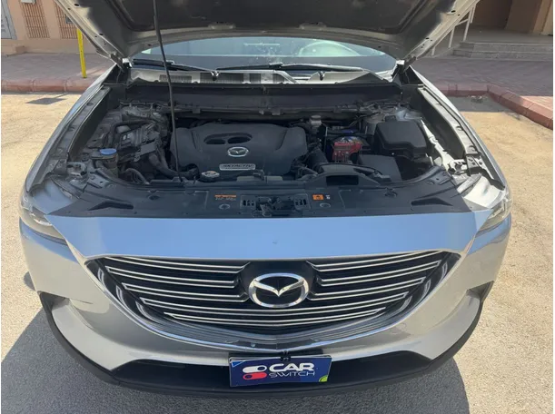 Car image 19